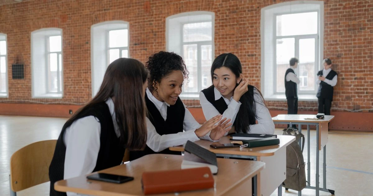 Mencari pengalaman internasional untuk persiapan kuliah luar negeri sejak SMA