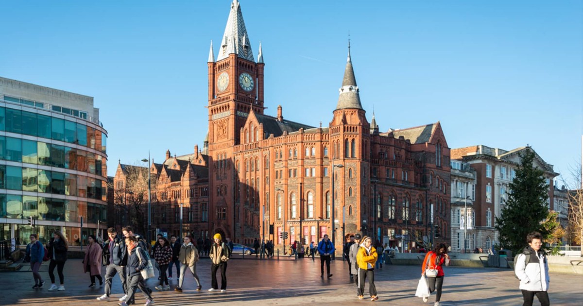 University of Liverpool - 10 Daftar Universitas Luar Negeri yang Memiliki Program Online